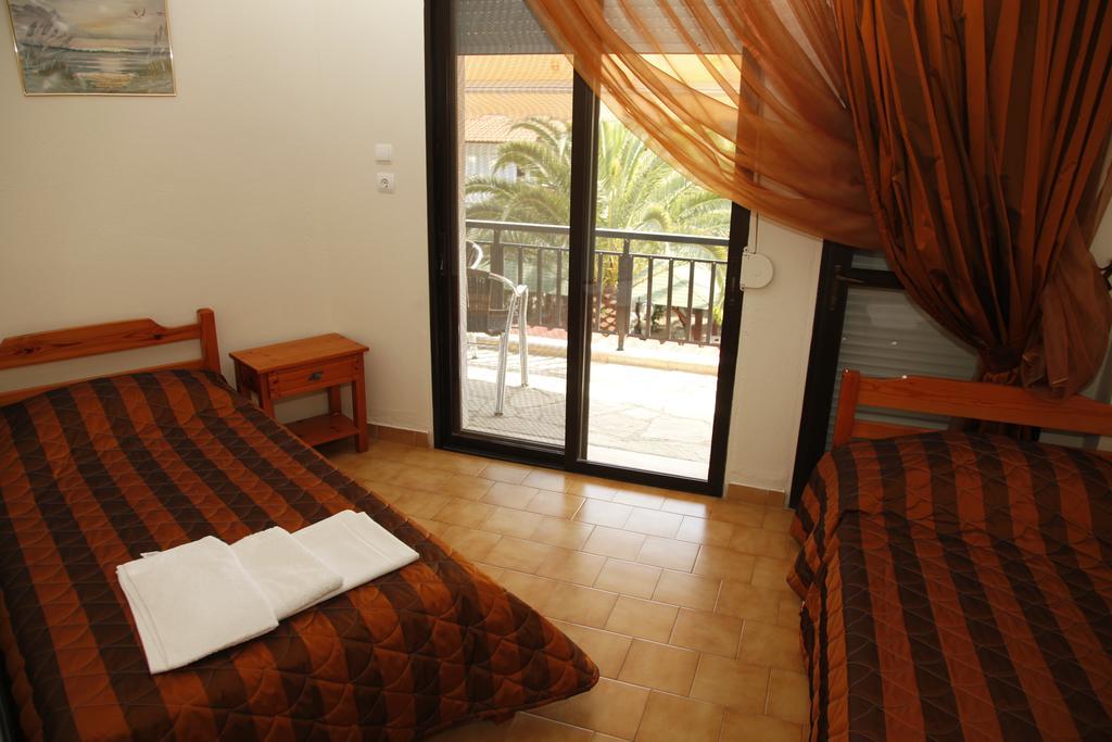 Ferienwohnung Badis Haus Toroni Exterior foto