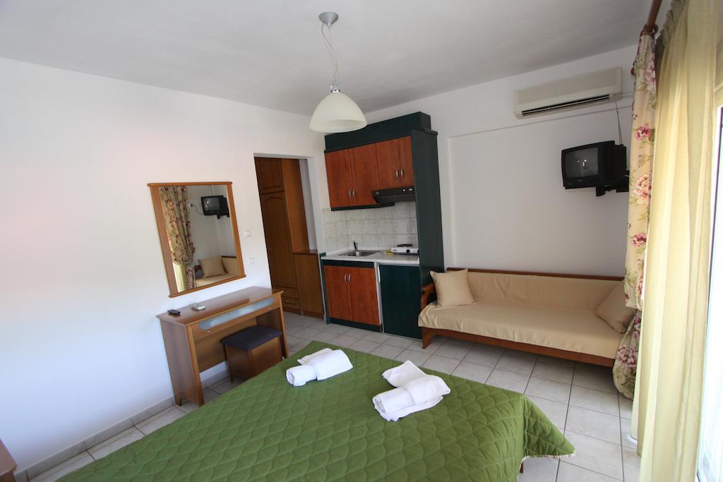 Ferienwohnung Badis Haus Toroni Exterior foto