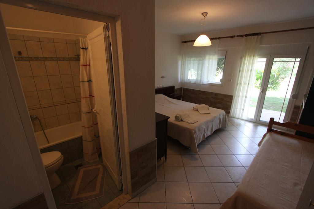 Ferienwohnung Badis Haus Toroni Exterior foto